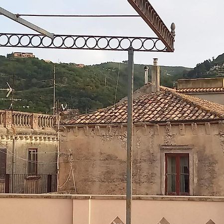 トロペーア Al Vecchio Castello Bed & Breakfast エクステリア 写真