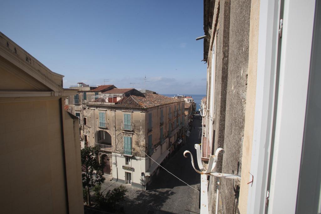 トロペーア Al Vecchio Castello Bed & Breakfast エクステリア 写真