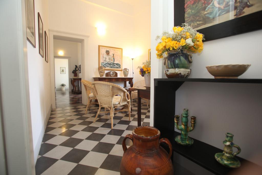 トロペーア Al Vecchio Castello Bed & Breakfast エクステリア 写真