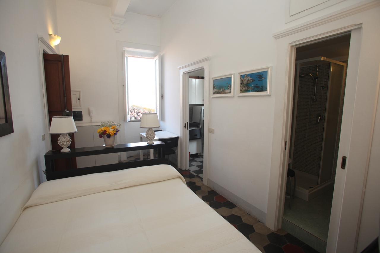 トロペーア Al Vecchio Castello Bed & Breakfast エクステリア 写真